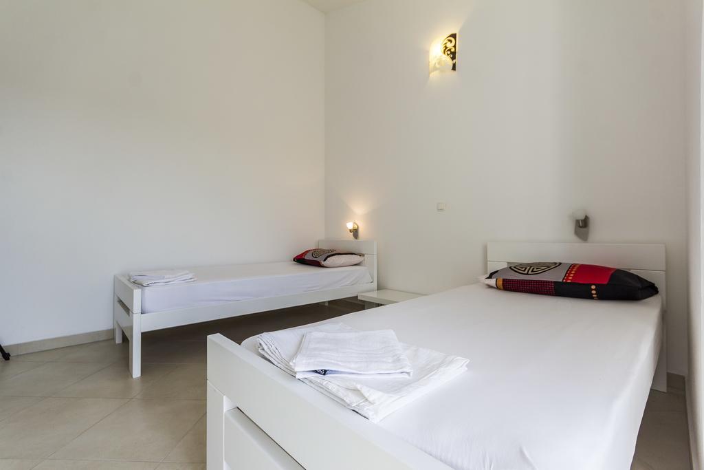 Apartments Gloria Ližnjan Eksteriør billede